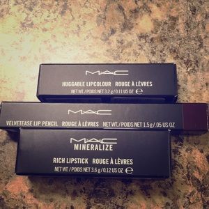 MAC lip set